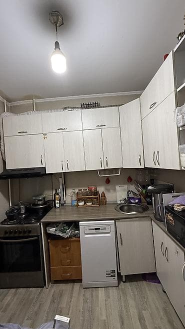 спальные гарнитуры бишкек: Спальный гарнитур, Б/у, Двуспальная кровать, Шкаф, ДСП, цвет - Коричневый — 6