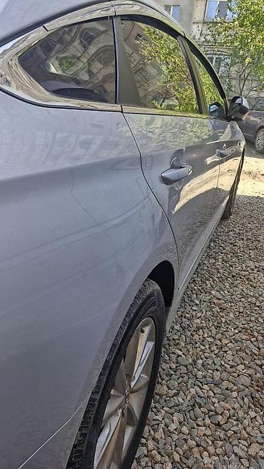 скотч с надписью: Hyundai Sonata: 2018 г., 0.2 л, Автомат, Газ, Седан — 10