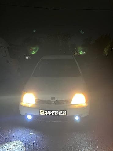 byd e1: Toyota Platz: 2000 г., 1 л, Автомат, Бензин, Седан — 2