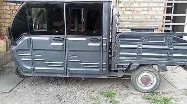 мотоцыкыл урал: Жеңил жүк ташуучу унаа, DAF — 4