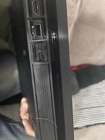 ps 4: PS4 Slim на 500гб не прошитый, два не ориг джойстика но работают — 2