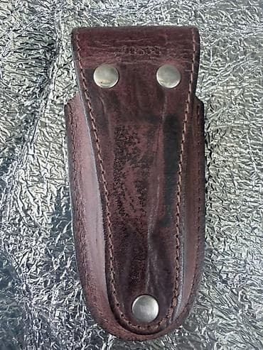 Строительное оборудование: Мультитул-нож Victorinox с кожаным чехлом - Бренд: Victorinox (клинок — 8