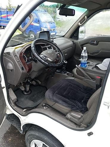 продаю связи с переездом: Hyundai Porter: 2015 г., 2.5 л, Механика, Дизель — 6