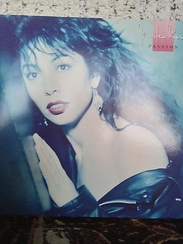 Виниловые пластинки: Продам виниловые диски в очень хорошем состоянии. Всем привет, в сеть — 6