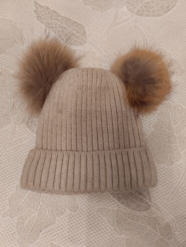 шапочку: Зимняя шапка на девочку 10-12 лет 
5 размер — 1