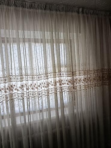 Текстиль: Продам шторы б.у но в хорошем состоянии. высота 2.85 ширина 9 метров — 1