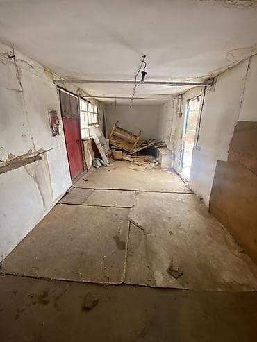 гараж аренду: Продаю вагон размер 3/9 находится в Чолпон-Ате — 2