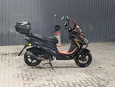 н макс мопед: Макси-скутер Yamaha, 150 куб. см, Бензин, Б/у — 3