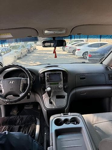 sprinter 2008: Hyundai Grand Starex: 2008 г., 2.5 л, Автомат, Дизель, Минивэн — 6