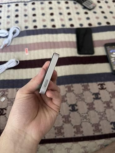 IPhone SE, 128 ГБ, Space Gray, Зарядное устройство, Чехол, 100 % — 9