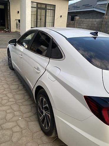 Транспорт: Hyundai Sonata: 2021 г., 2 л, Автомат, Гибрид, Седан — 3