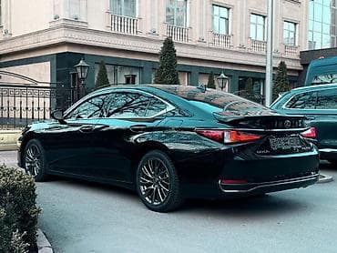 новый лексус: Lexus ES: 2021 г., Бензин, Седан — 4