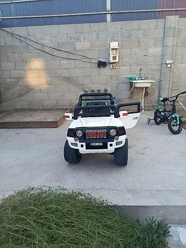 детский бут кийим: Детский электромобиль-внедорожник, 2‑местный, 4 WD. - Кузов в стиле — 4
