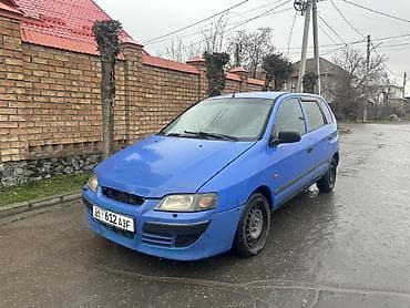 Mitsubishi Space Star: 2000 г., 1.3 л, Механика, Бензин, Хэтчбэк