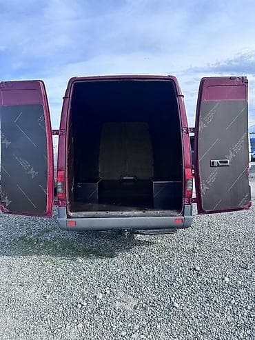 авто мерседес 124: Легкий грузовик, Mercedes-Benz — 9