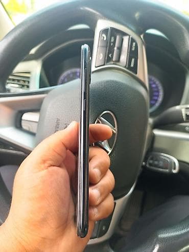 32: Xiaomi, Mi6, Б/у, 32 ГБ, цвет - Черный, 2 SIM — 4