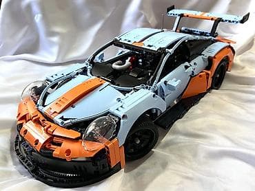 Конструктор-автомобиль LEGO Technic Porsche 911 RSR (реплика гоночной