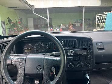 bew e34: Volkswagen Passat: 1990 г., 1.8 л, Механика, Бензин, Универсал — 9