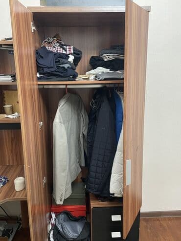 шкаф 3 дверный: Шкаф для одежды, Б/у, Прямой, Дерево — 2