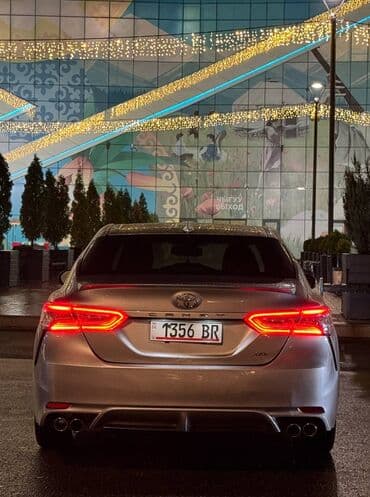 Toyota Camry: 2019 г., 2.5 л, Автомат, Бензин, Седан