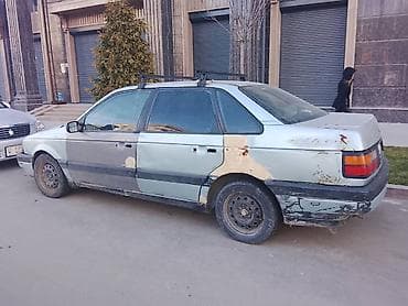 Volkswagen: Volkswagen Passat: 1990 г., 1.8 л, Механика, Бензин, Седан — 6