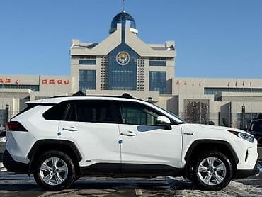 lada 4x4: Toyota RAV4: 2021 г., 2.5 л, Автомат, Гибрид, Кроссовер — 1