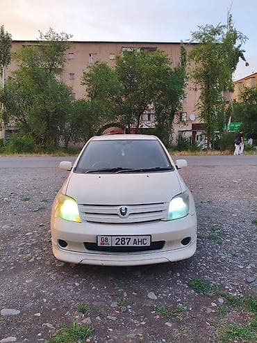 Унаа сатуу: Toyota Ist: 2003 г., 1.3 л, Бензин, Хетчбек — 3
