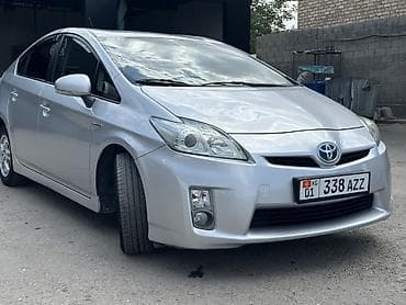 Транспорт: Toyota Prius: 2012 г., Вариатор, Гибрид, Хэтчбэк — 2