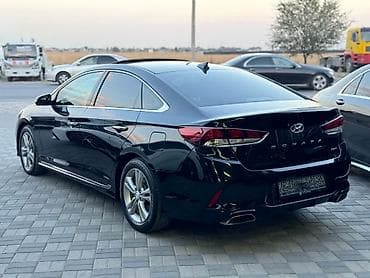low ll: Hyundai Sonata: 2018 г., Автомат, Бензин — 4