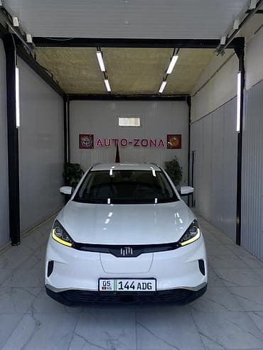 roewe erx5: JMEV EX5: 2020 г., Автомат, Электромобиль, Кроссовер — 1