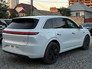 Продажа авто: Lixiang L6: 2024 г., 1.5 л, Автомат, Гибрид, Кроссовер — 9