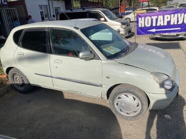 дайхатсу сирен: Daihatsu Storia: 1998 г., 1 л, Автомат, Бензин, Хэтчбэк — 2