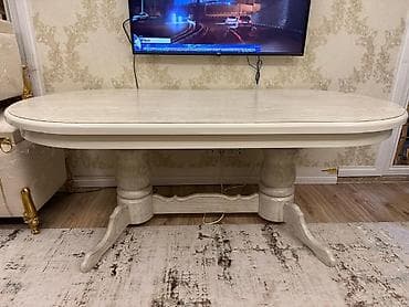 деревянный обеденный стол раздвижной: Срочная цена : 39 тыс сом⏬ 6 стульев с мягкими сиденьями и высокими — 2