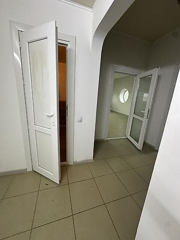 аренда помещений асанбай: Аренда офисов, 180 м², В жилом комплексе, С отдельной кухней, С отдельным входом, С отдельным сан узлом — 9