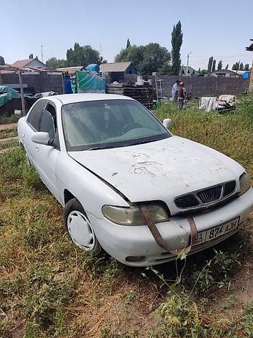 Унаа сатуу: Daewoo Nubira: 1997 г., 1.5 л, Кол менен иштөөчү, Бензин, Седан — 2