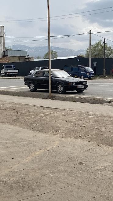 е34 530: BMW 5 series: 1989 г., Ручные, Бензин, Седан — 8