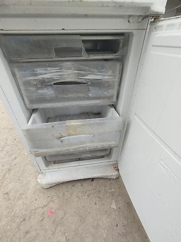 холодильники бишкек дордой: Муздаткыч Indesit, Колдонулган, Эки камералуу — 3