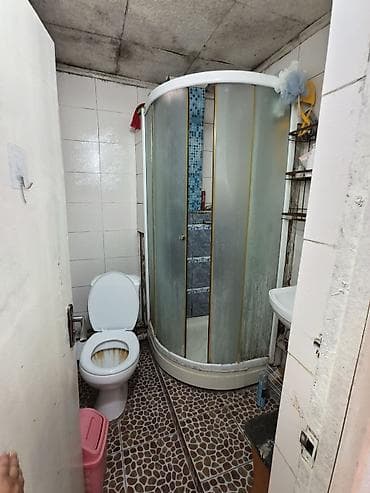 снимем квартиру: 3 комнаты, 40 м², ул. Ахунбаева / Малдыбаева 1 этаж, Косметический ремонт — 2