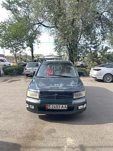 Унаа: Mitsubishi Space Wagon: 1999 г., 2.4 л, Кол менен иштөөчү, Бензин, Вэн/Минивэн — 3