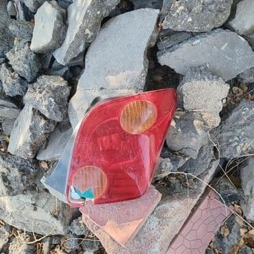 Задний правый фонарь на тойота ист, состояние как на фото