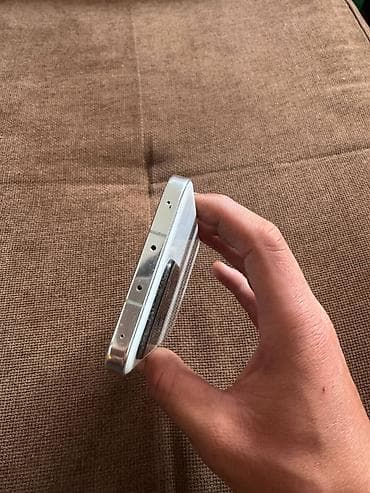 обмен на х: Xiaomi, 13, Б/у, 256 ГБ, цвет - Белый — 3