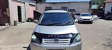 Toyota Ipsum: 2003 г., 2.4 л, Автомат, Газ, Минивэн — 5