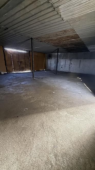 парковочное место: Сдаются боксы большие и небольшие,с ямой и без
Алматинка/Ахунбаева — 3