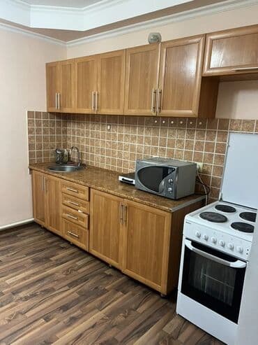 сниму квартиру в городе бишкек: 2 комнаты, Агентство недвижимости, Без подселения, С мебелью частично — 1