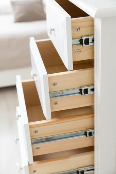 Замена фурнитуры, ремонт кровати,установка мебели,ремонт at lalafo.kg Замена фурнитуры, ремонт кровати,установка мебели,ремонт