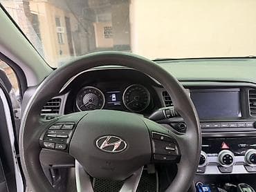 kia ceed: Hyundai Avante: 2020 г., 1.6 л, Автомат, Бензин, Седан — 4