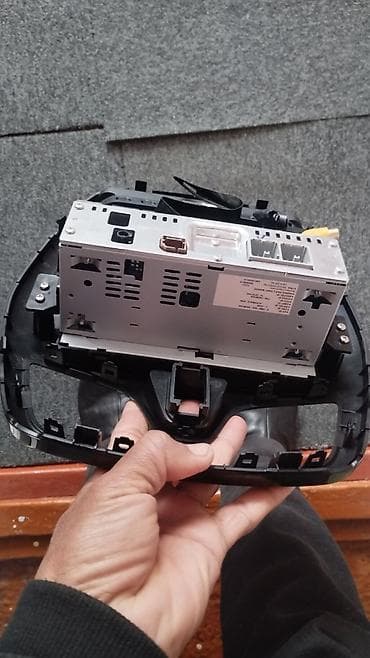 Мультимедийная система/головное устройство с рамкой для автомобиля — 3