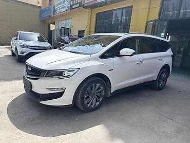 машина geely: Geely Jiaji: 2021 г., 1.5 л, Автомат, Бензин, Минивэн — 1