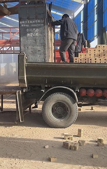Стеклоблок: 🔥 ТРЕХДЫРЫЙ КИРПИЧ С ДОСТАВКОЙ! 🔥 🚛 Быстро • Надежно • По выгодной — 3