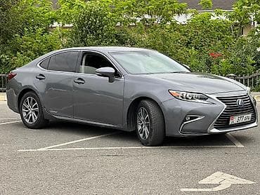 Lexus ES: 2015 г., 2.5 л, Вариатор, Гибрид, Седан